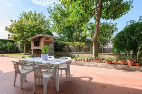 Appartamento con Giardino e Forno a legna